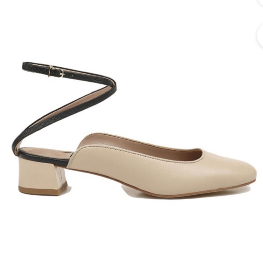 Zac Posen Voss beige and black shoes with wrap around strap on ankles-size 9